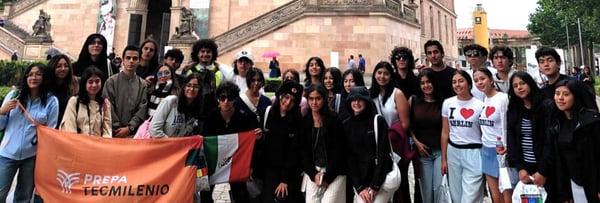 Estudiar en el extranjero durante la preparatoria: una experiencia que transforma la forma de aprender