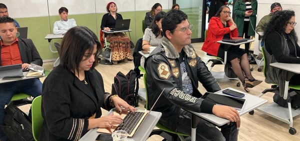 Educación en línea de Tecmilenio: tecnología y plataformas